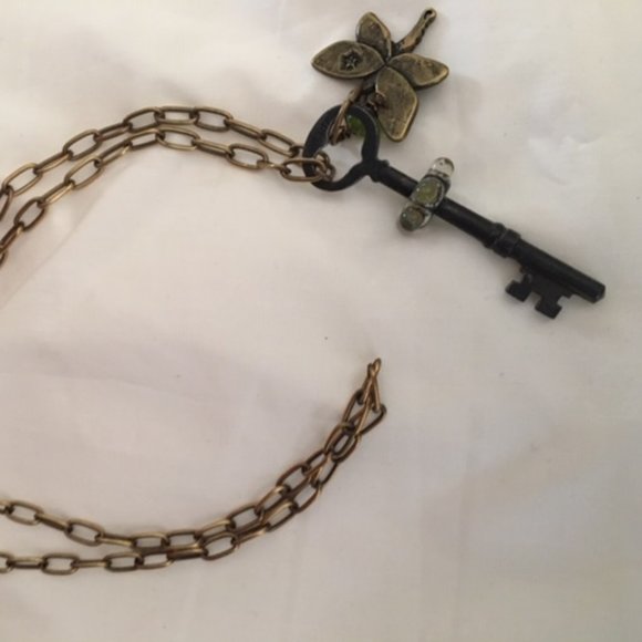 Necklace - Picture 1 of 1